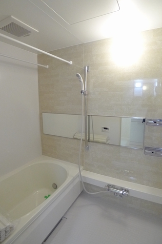 メゾン・ド・アヴニール 201号-10