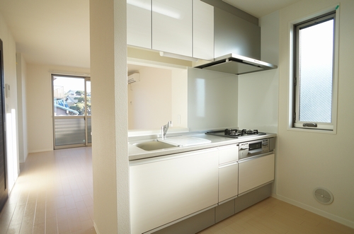 シャルム・ドミール 201号-4