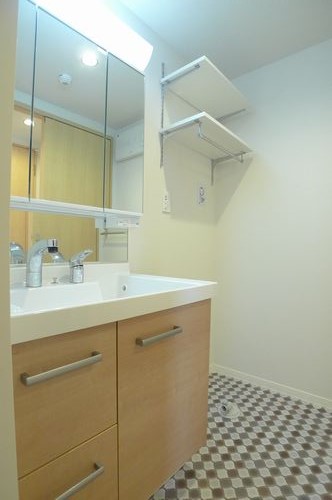 ロハス　ルームズ更級 103号-8