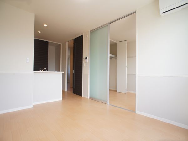 ピエール・ドゥ・ロンサールⅡ 203号-3