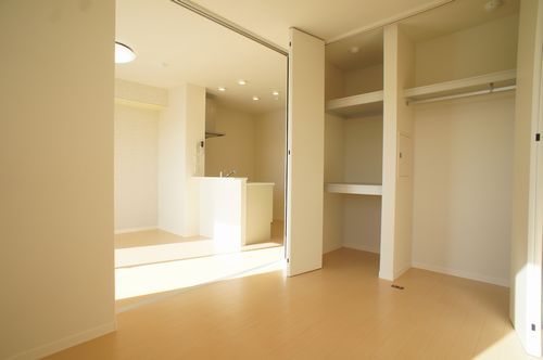 パークサイドメゾン 203号-3