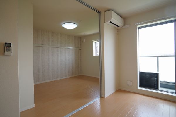 ウィステリア袖ヶ浦 302号-4