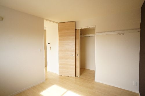 ベレオMS 302号-6