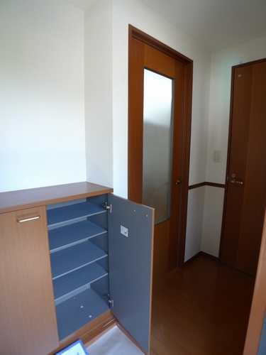 ヴィラ・レイクサイド 203号-7