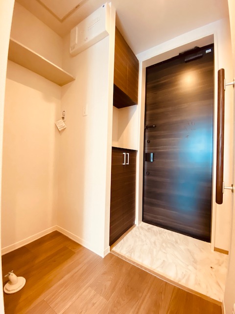 Ａｖｅｎｉｒ 202号-9