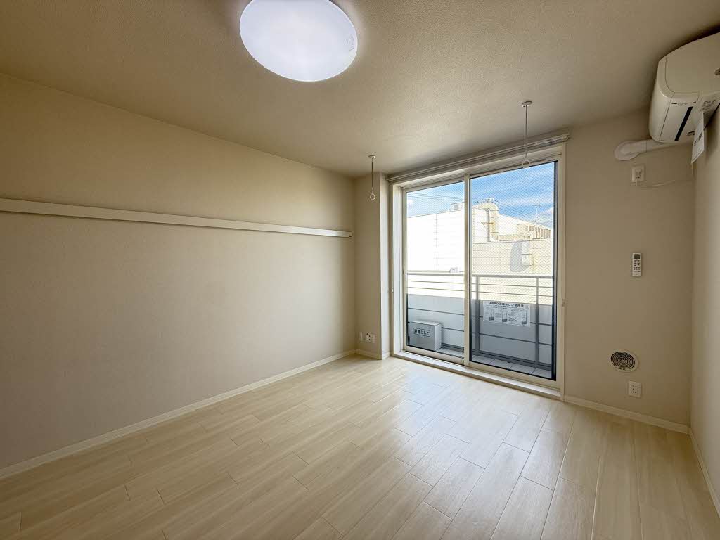 プルミエールHi 205号-3