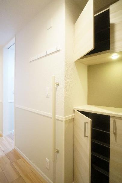 フロントマーレ 201号-10