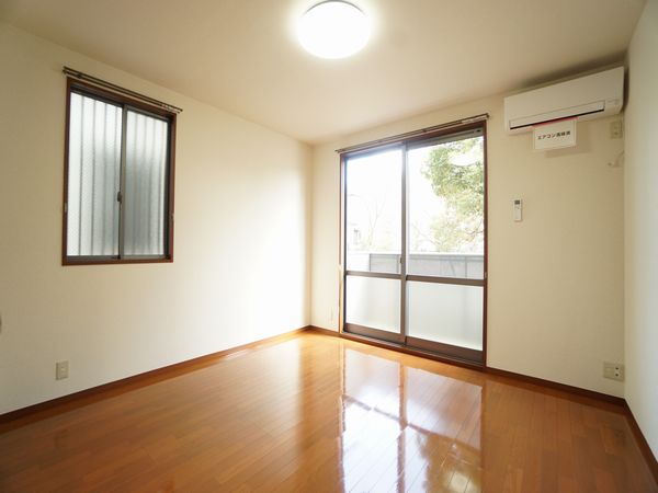 ロックヒルズ参番館 101号-2