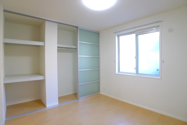 ソレイウ・ド・泉 203号-4