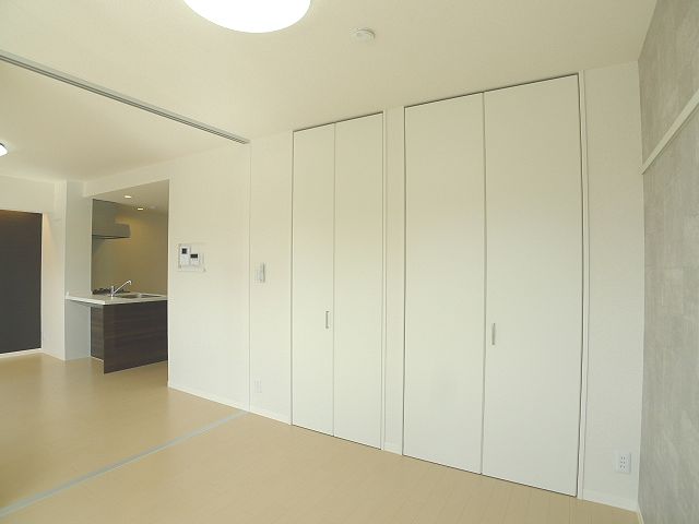 ヴェルミオン　シェル 302号-6