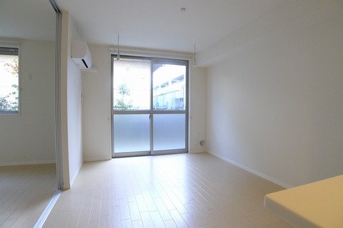Ａｍｂａｓｓａｄｏｒ　Ｒｅｓｉｄｅｎｃｅ 102号-2