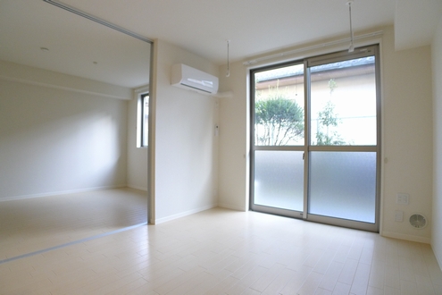 Ａｍｂａｓｓａｄｏｒ　Ｒｅｓｉｄｅｎｃｅ 102号-3