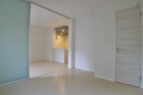 Ａｍｂａｓｓａｄｏｒ　Ｒｅｓｉｄｅｎｃｅ 102号-5