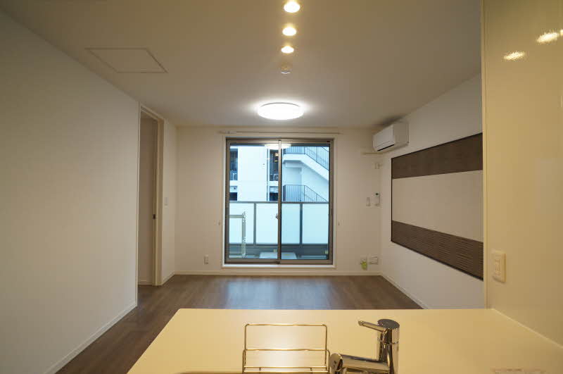 エレガンテ　マノワール 301号-4