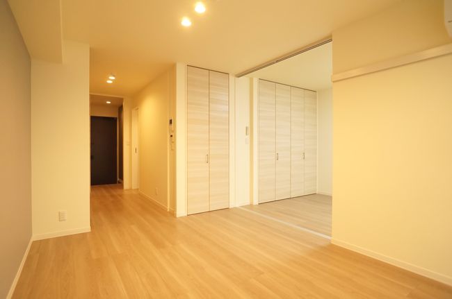 LA ELPEACE 302号-3