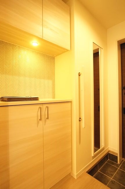 LA ELPEACE 302号-11