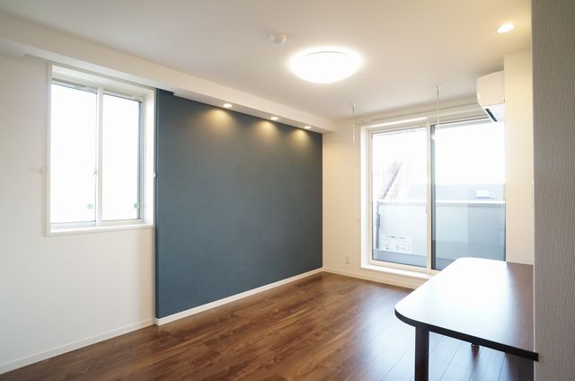 セルボヌール 303号-3