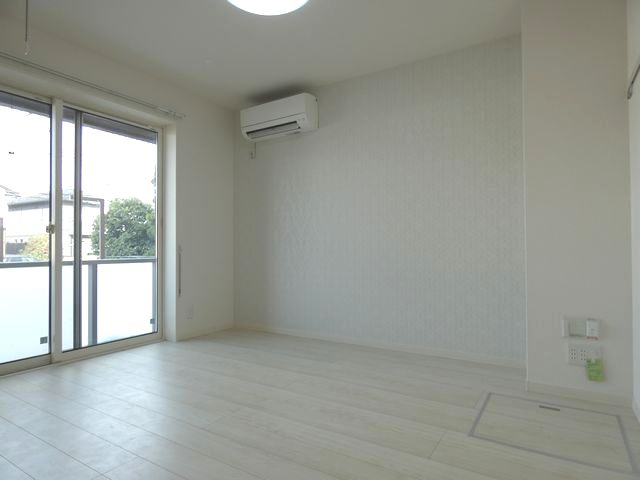 ローリエン 102号-2