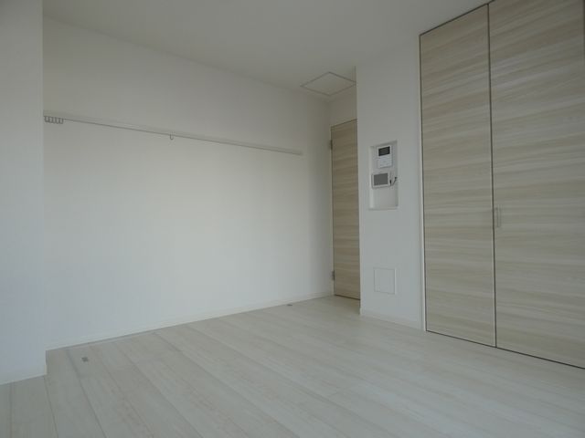 ローリエン 102号-3