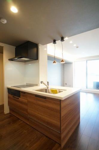 Ｊ．Ｄ．Ｌｕｍｉｎｅａｒｔｈ 206号-7