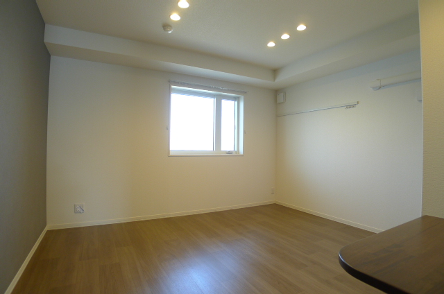 Ｏｒｅｎ　Ｓｑｕａｒｅ 302号-4