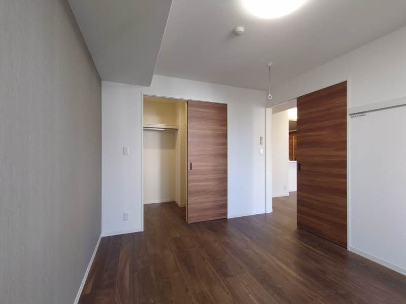 ラ　グリシーヌⅡ 302号-6