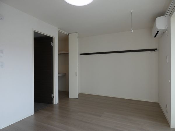 Ｍｕｇｕｅｔ 302号-4