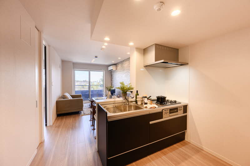 ラッキーエイト１号館 302号-2