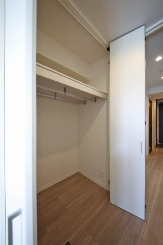 ラ　プラス　リュミエール 203号-4