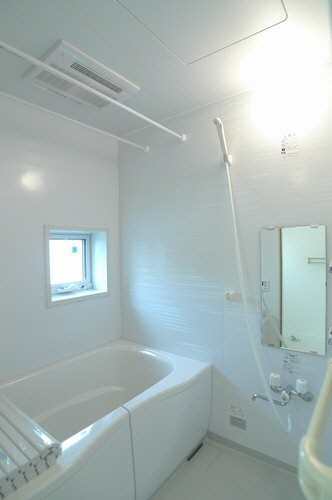 メゾンヨコマチ 102号-8