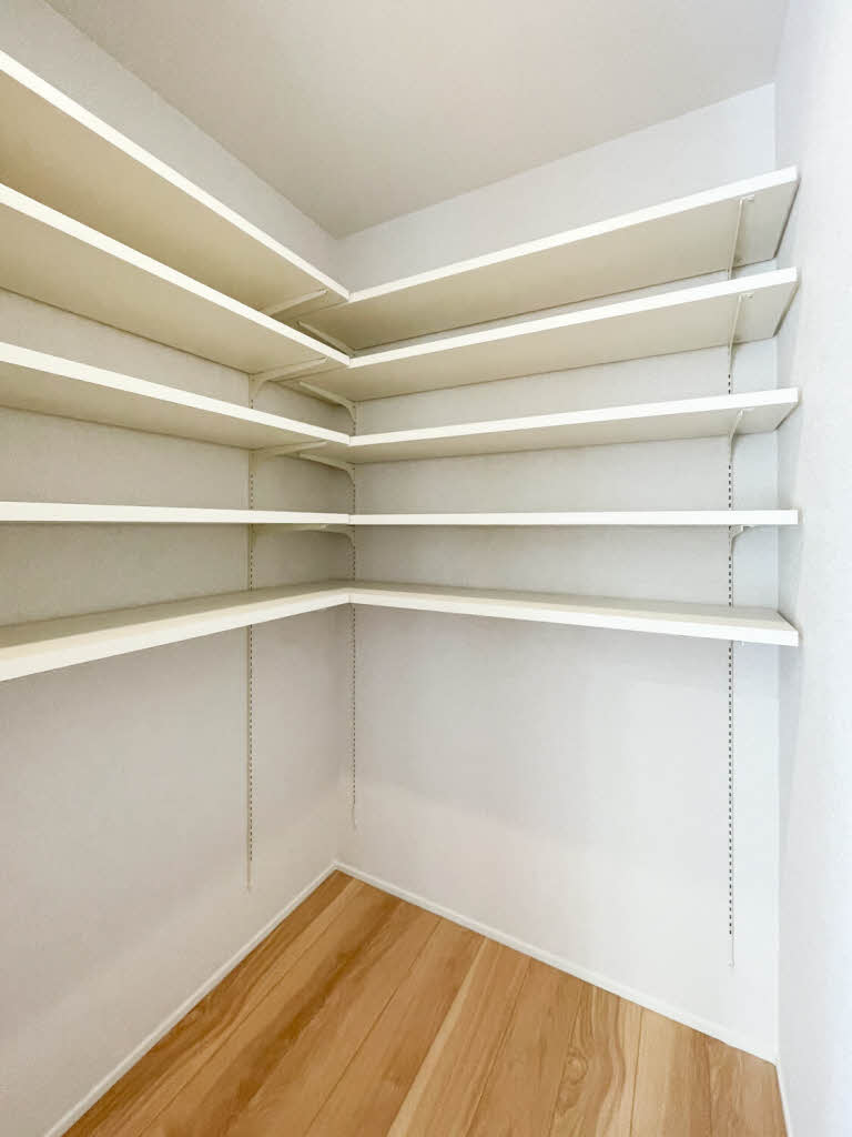 ラ　グリシーヌⅢ 201号-5