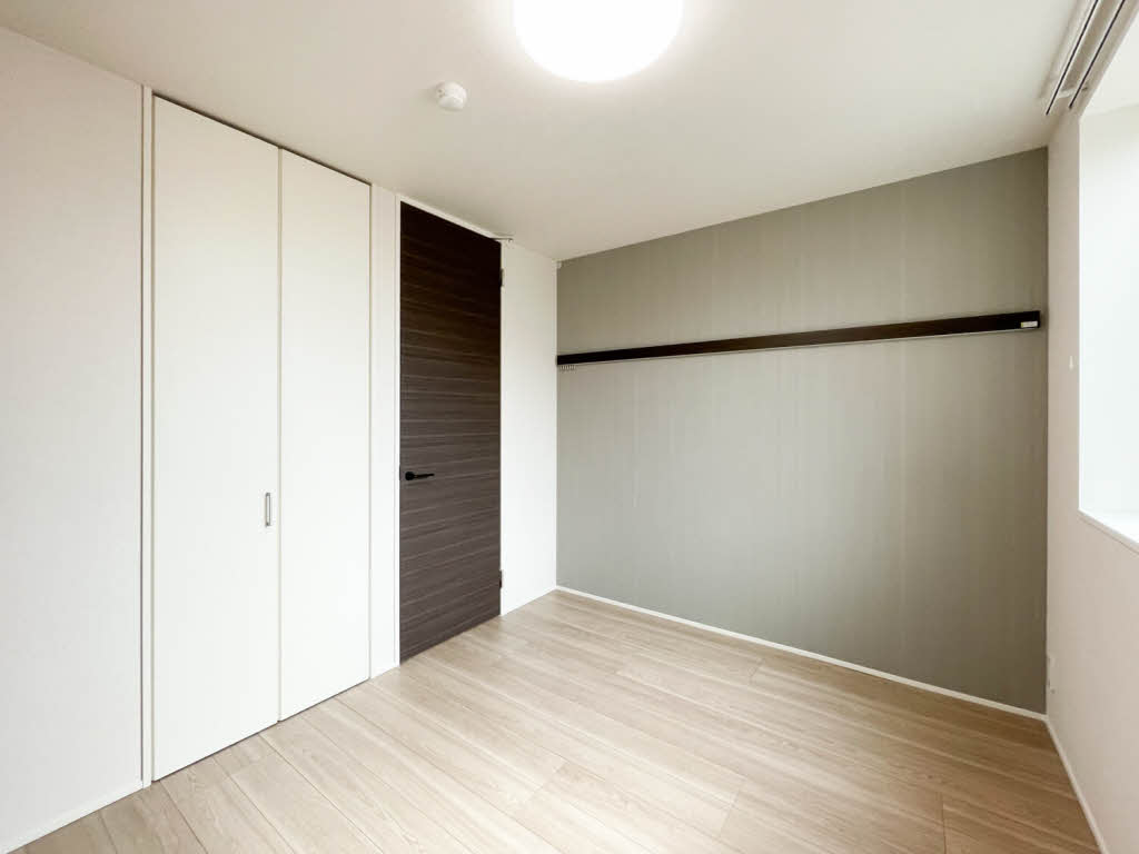 ラ　グリシーヌⅢ 203号-6