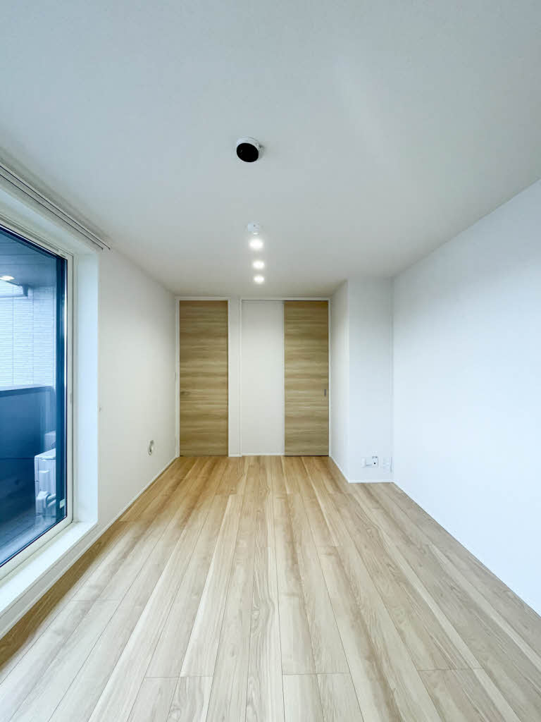 ラ　グリシーヌⅢ 301号-12