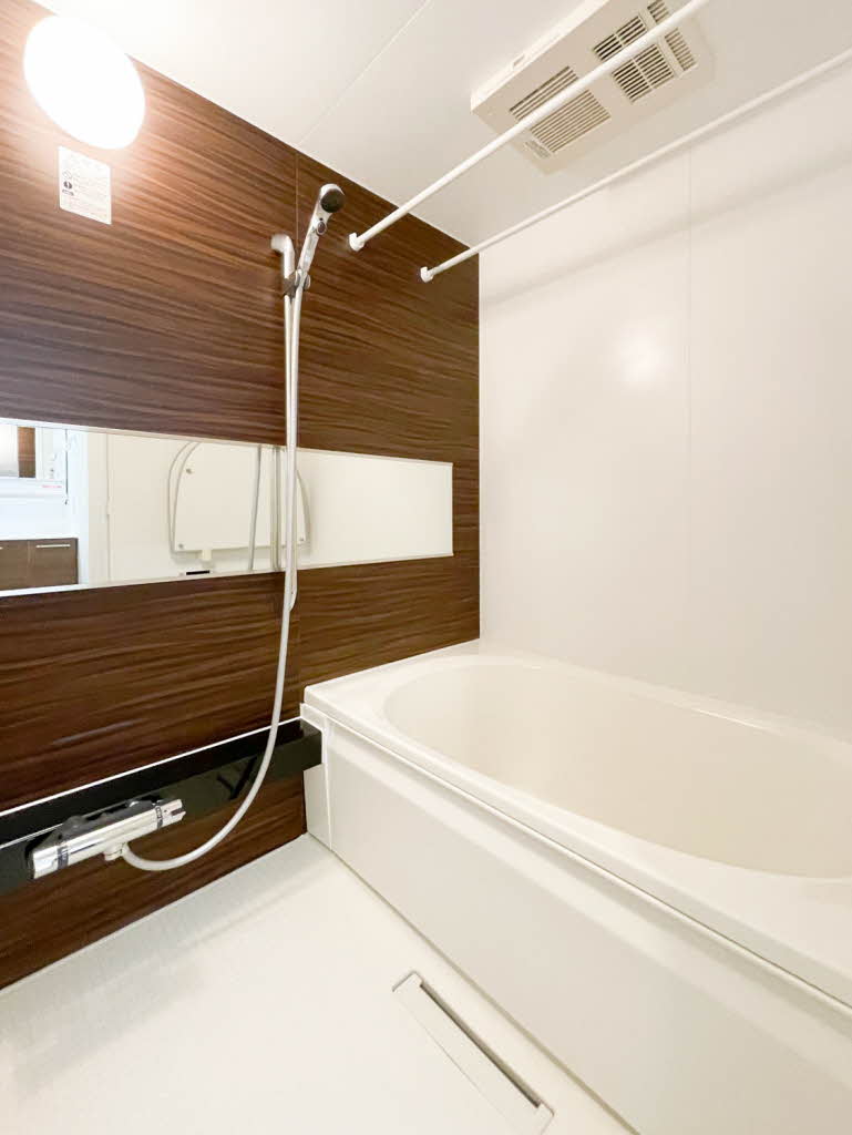 ラ　グリシーヌⅢ 303号-7