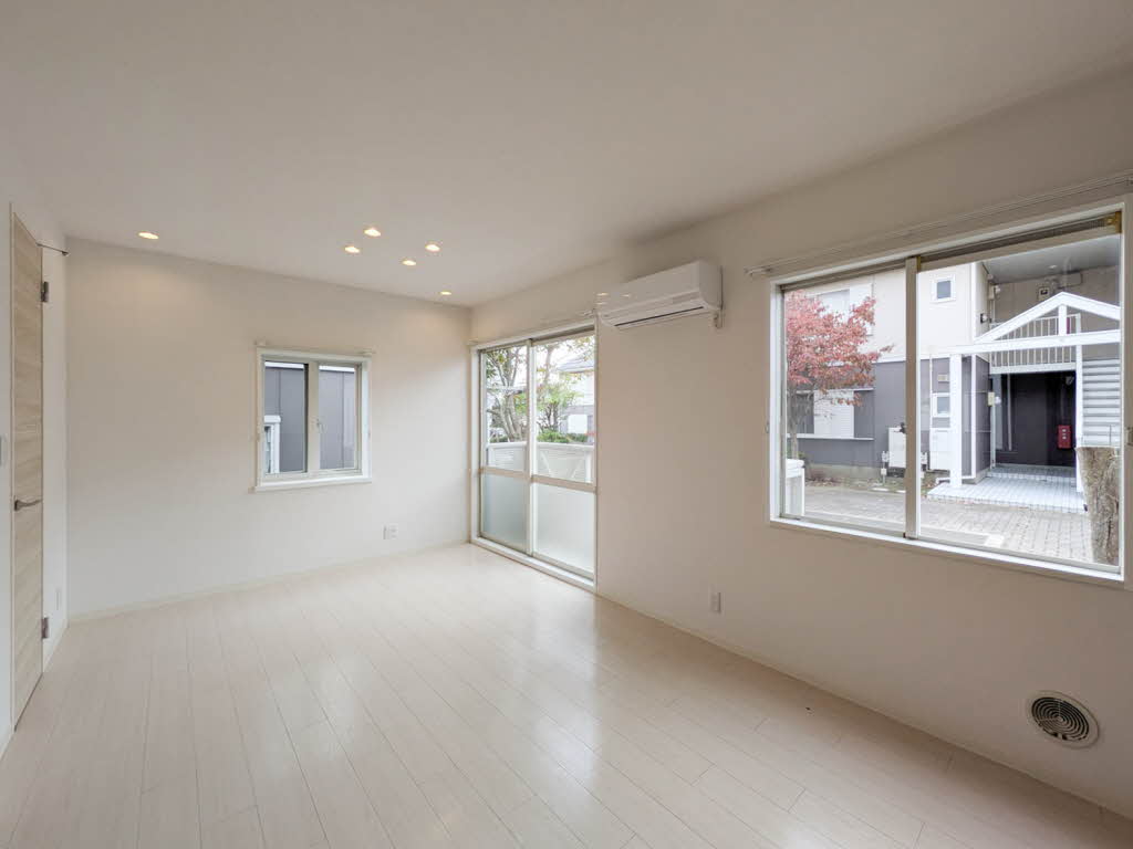 Ｍｉ－ＺＯＮＥ　Ｄ 102号-2