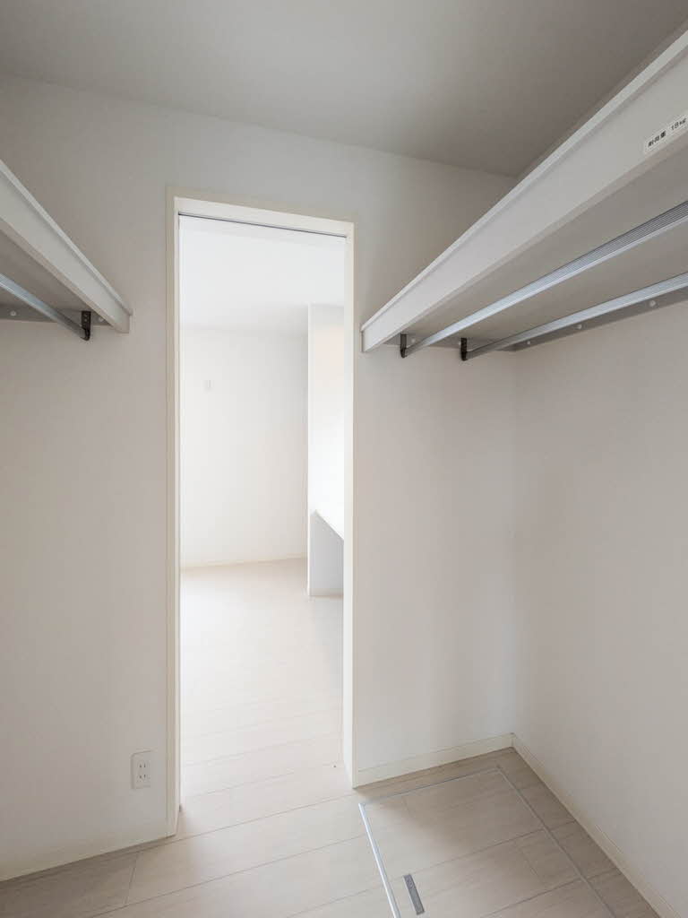 Ｍｉ－ＺＯＮＥ　Ｄ 102号-6