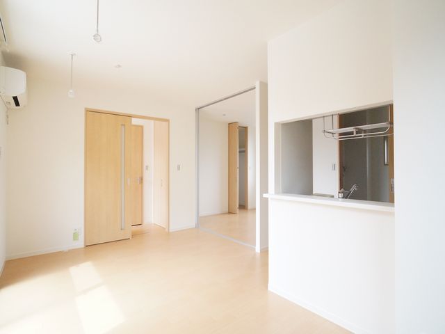 シャーメゾン　ティアラ 101号-2