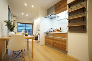 ドミ－ル弦巻 202号-2