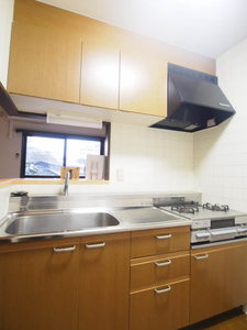 ヴェル・ドミール中幸 206号-7