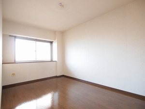 メイプルリーフ中溝 502号-9