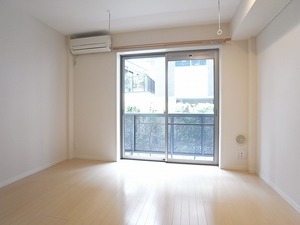 ラ メゾン ドゥ 桜新町 103号-2