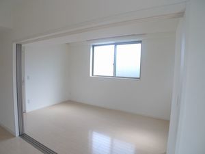 ファミーユ 201号-6