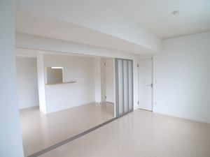 ファミーユ 201号-8