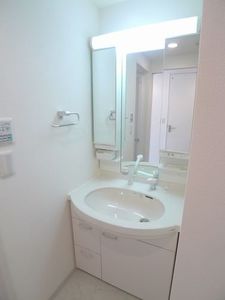 ファミーユ 201号-9