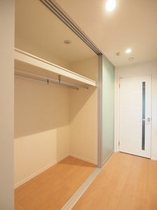 ロビンズコート南麻布 202号-7