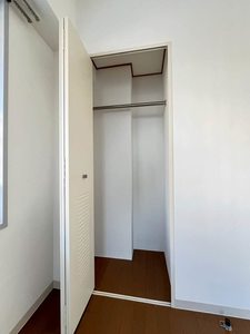 アゼリアハイム高松 503号-8