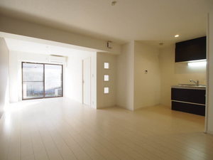 ロイヤルドミニオン 103号-2