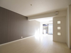 ロイヤルドミニオン 103号-3