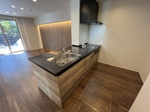 ＡＢＩＴＩ　ＬＵＸ用賀 105号-4