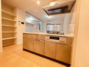 ピエモンテ三軒茶屋 301号-4